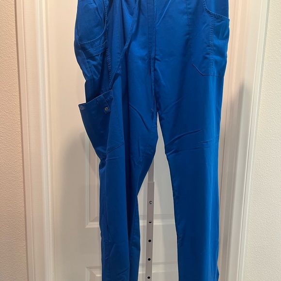 Dickies 82011 Women's Xtreme Stretch Fit Drawstring Flare Leg Scrubs - Picture 2 of 7